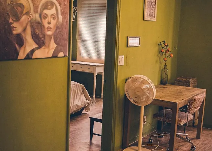 Where Past Meets Present On Antique Street Apartment *